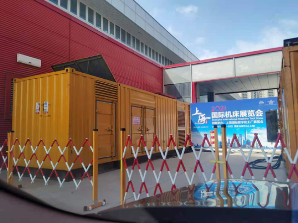 石峰发电车出租-发电机无电压或电压太低怎么办？